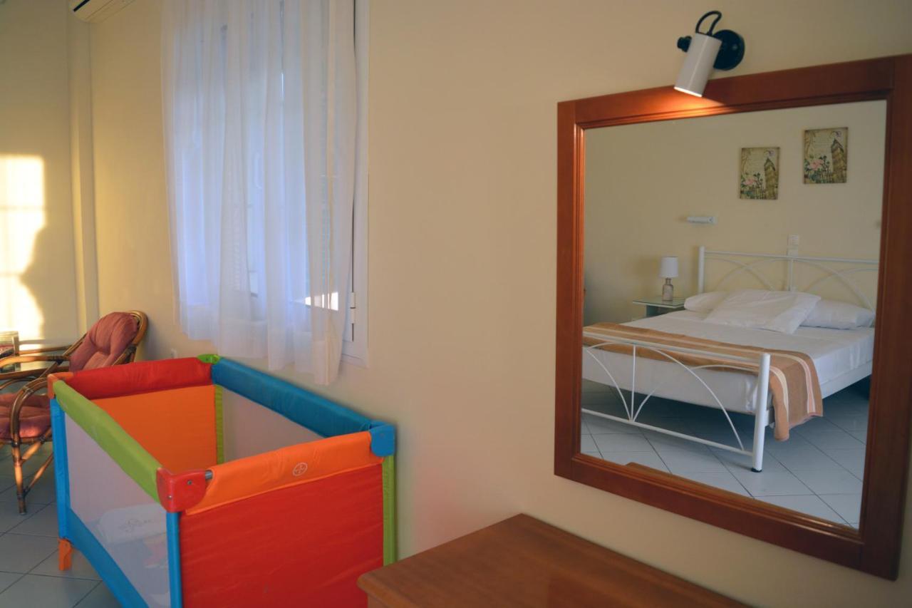 Papadatos Apts With Amazing View - 5Mins From The Beach Kontogialos Exterior foto